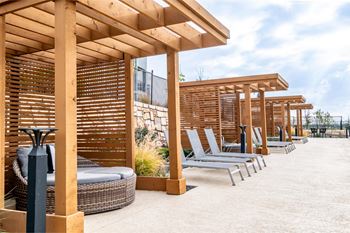 Sundeck & private cabanas